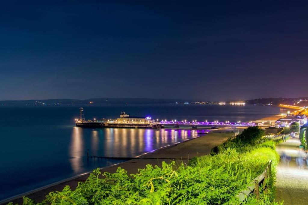On The Beach Retreat 본머스 외부 사진